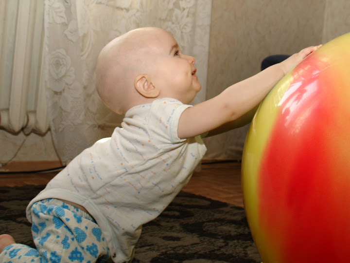 Донечка моя пострижена як тільки їй 1 рік виповнилося